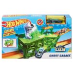 Hot Wheels Ghost Garage Playset, Action Car or Vehicles, 1 Car for Kids 4 Years Old & Older