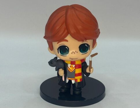 Mini Anime Figure . Harry Potter. Ron With Scraf