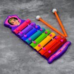 Hands Knocks The Xylophone - Image 5