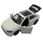 Metal Die Cast Audi Q8 - 1.36 - Image 10