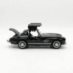 Mercedes Coupe Benz 300 SL 1.32 Scale
